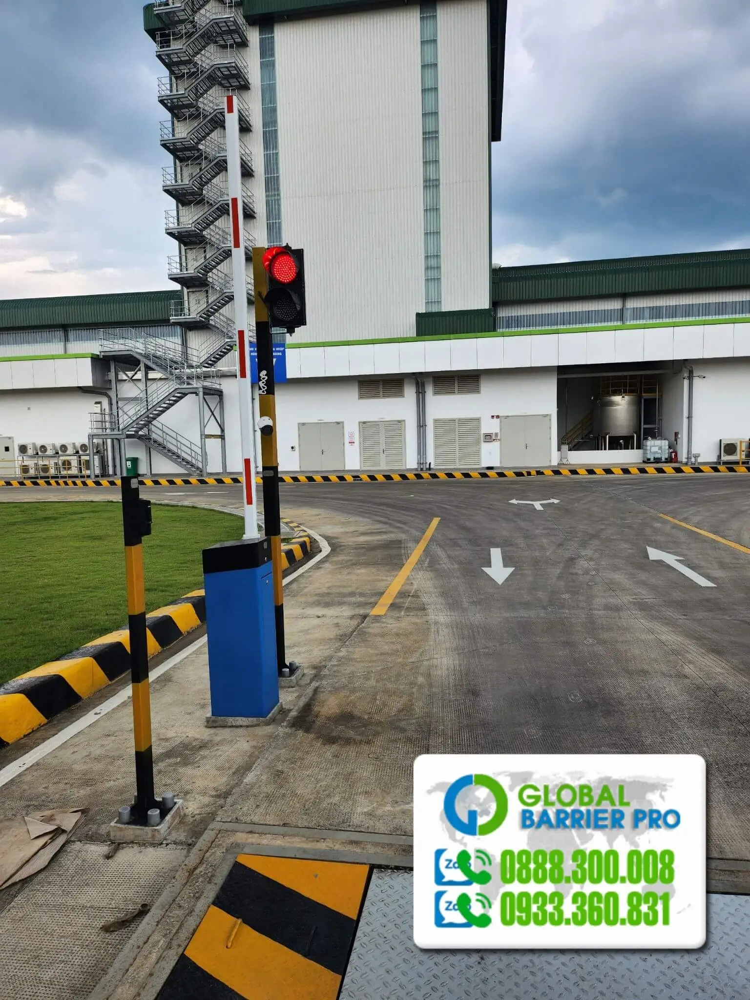 Barrier tự động là gì? Ứng dụng và cách hoạt động 8 Hệ thống barrier tự động ứng dụng cho nhà máy và bãi xe