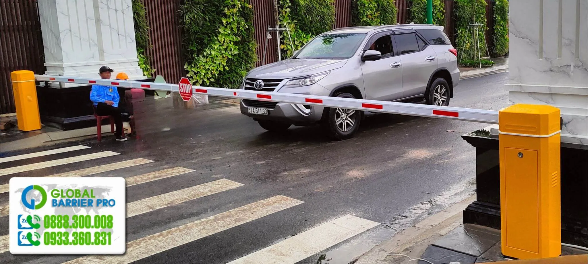 5 lý do doanh nghiệp nên lắp barrier kiểm soát xe ra vào 9 Kiểm soát an ninh cổng ra vào bằng barrier tự động điều khiển từ xa