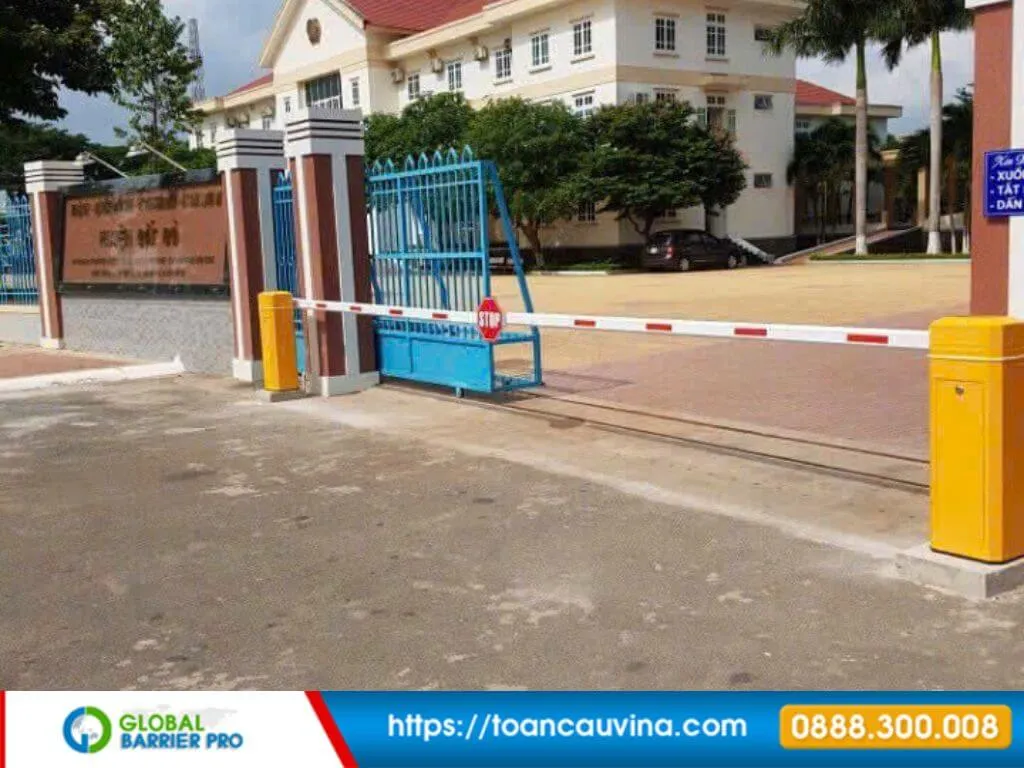 Case study lắp barrier cho nhà máy tại Bình Dương: Giải pháp kiểm soát xe ra vào chuyên nghiệp 32 Lắp đặt barrier tự động nhà máy Bình Dương - cổng xe tải container khu công nghiệp