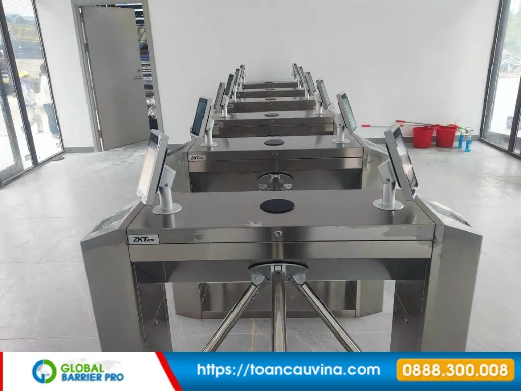 So sánh cổng tripod và flap barrier: nên chọn loại nào? 8 So sánh cổng tripod và flap barrier: nên chọn loại nào? - hình minh họa 3