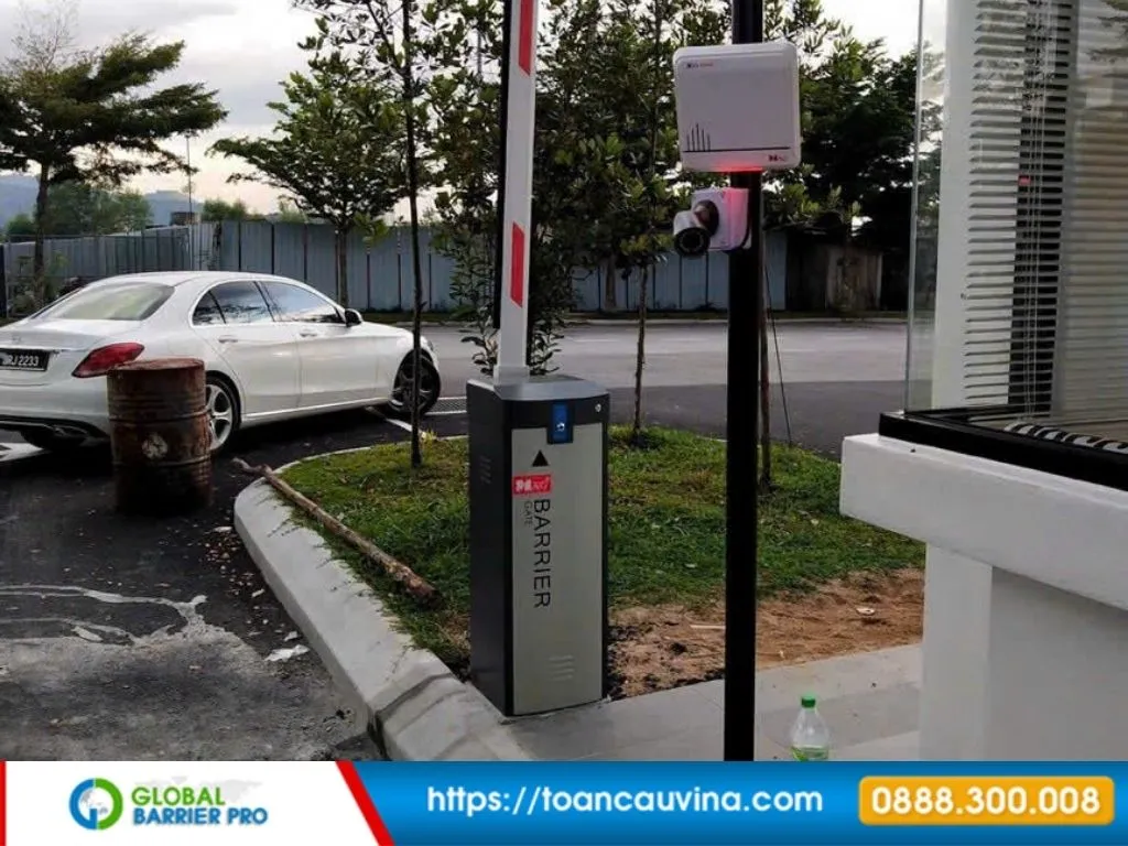 Báo Giá Barrier Tự Động Nhập Khẩu Italy & Châu Âu: Có Đáng Đầu Tư Cho Công Trình Cao Cấp? 15 Barrier nhập khẩu italy và châu âu - hình ảnh minh họa số 3 tại công trình thực tế