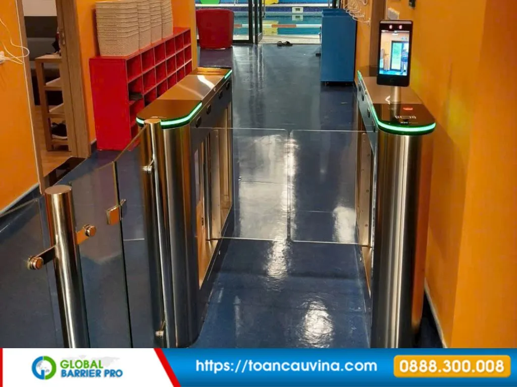 Nên chọn swing barrier hay flap barrier cho tòa nhà? - hình minh họa 2 cho bài viết swing barrier hay flap barrier cho tòa nhà