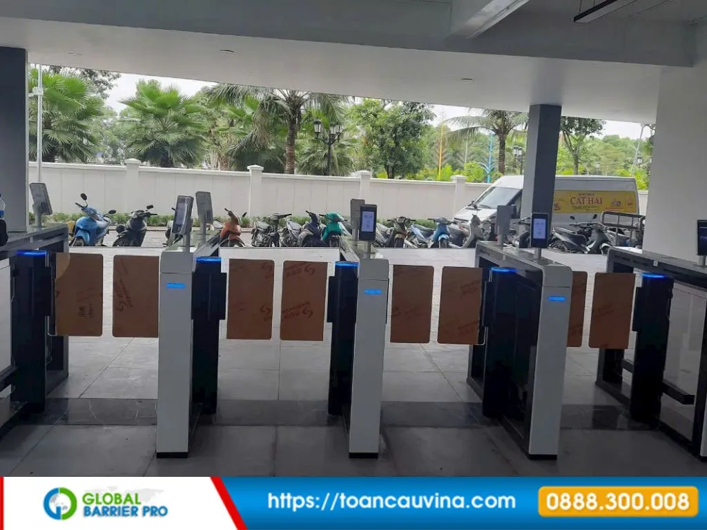 Nên chọn swing barrier hay flap barrier cho tòa nhà? - hình minh họa 4 cho bài viết swing barrier hay flap barrier cho tòa nhà