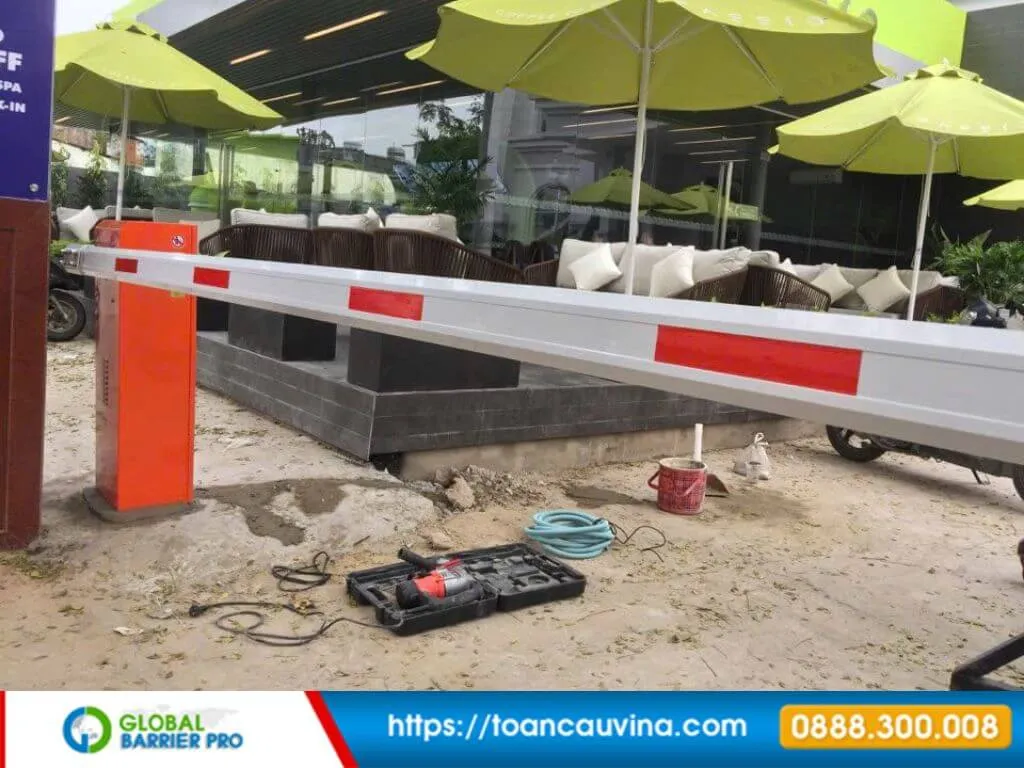 Quy trình khảo sát – thi công – bàn giao barrier tự động của Toàn Cầu Vina 13 Đấu nối điện tủ điều khiển barrier - an toàn, chính xác theo tiêu chuẩn