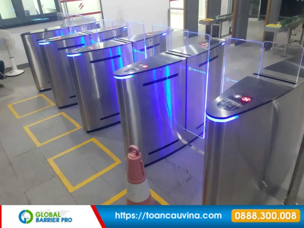 Báo giá cổng swing barrier trọn gói cho doanh nghiệp - hình minh họa 1 cho bài viết báo giá cổng swing barrier trọn gói cho doanh nghiệp