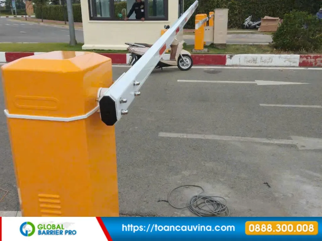 Top câu hỏi thường gặp khi lắp barrier tự động - Giải đáp từ chuyên gia 14 Barrier cho xe tải container - tải trọng cao, chiều dài lớn 6-8m