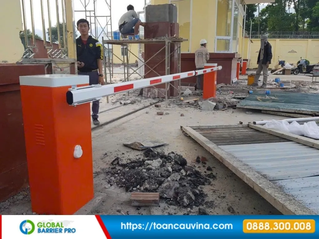 So Sánh Giá 5 Loại Barie Tự Động Phổ Biến Nhất: Nên Chọn Loại Nào Cho Từng Công Trình? 21 So sánh giá 5 loại barie tự động - hình ảnh minh họa số 9 tại công trình thực tế