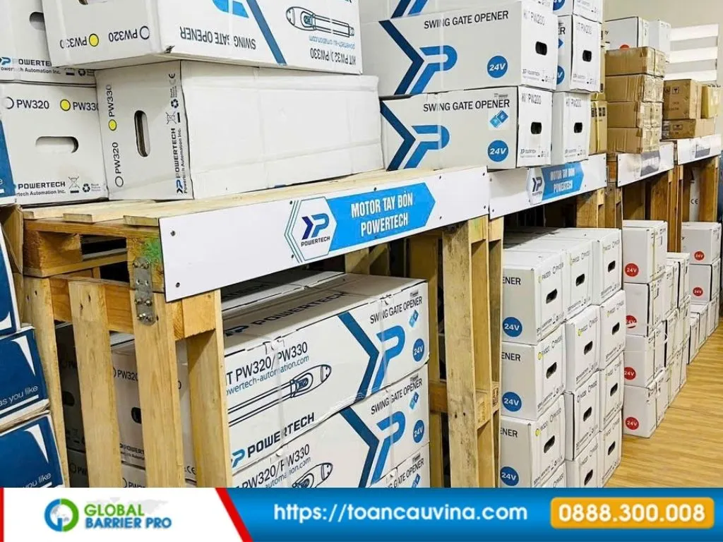 Báo giá cổng tự động cánh tay đòn 2026 mới nhất 50 Kho hàng motor cổng cánh tay đòn đóng thùng Powertech tại kho