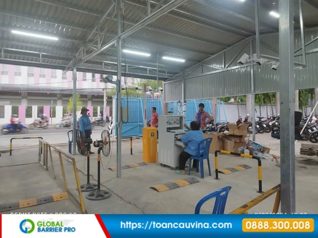 Lắp đặt barie tại Nghệ An: Giải pháp kiểm soát xe ra vào phù hợp từng công trình 15 Lắp đặt barie tại Nghệ An - undefined phù hợp khu công nghiệp, cơ quan và cổng doanh nghiệp