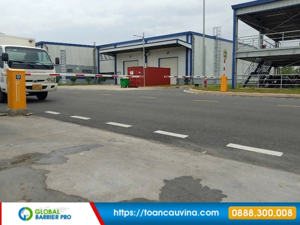 Lắp đặt barie tại Bắc Ninh: Giải pháp kiểm soát xe ra vào phù hợp từng công trình 15 Lắp đặt barie tại Bắc Ninh - undefined phù hợp khu công nghiệp, nhà máy và cổng kiểm soát nội bộ