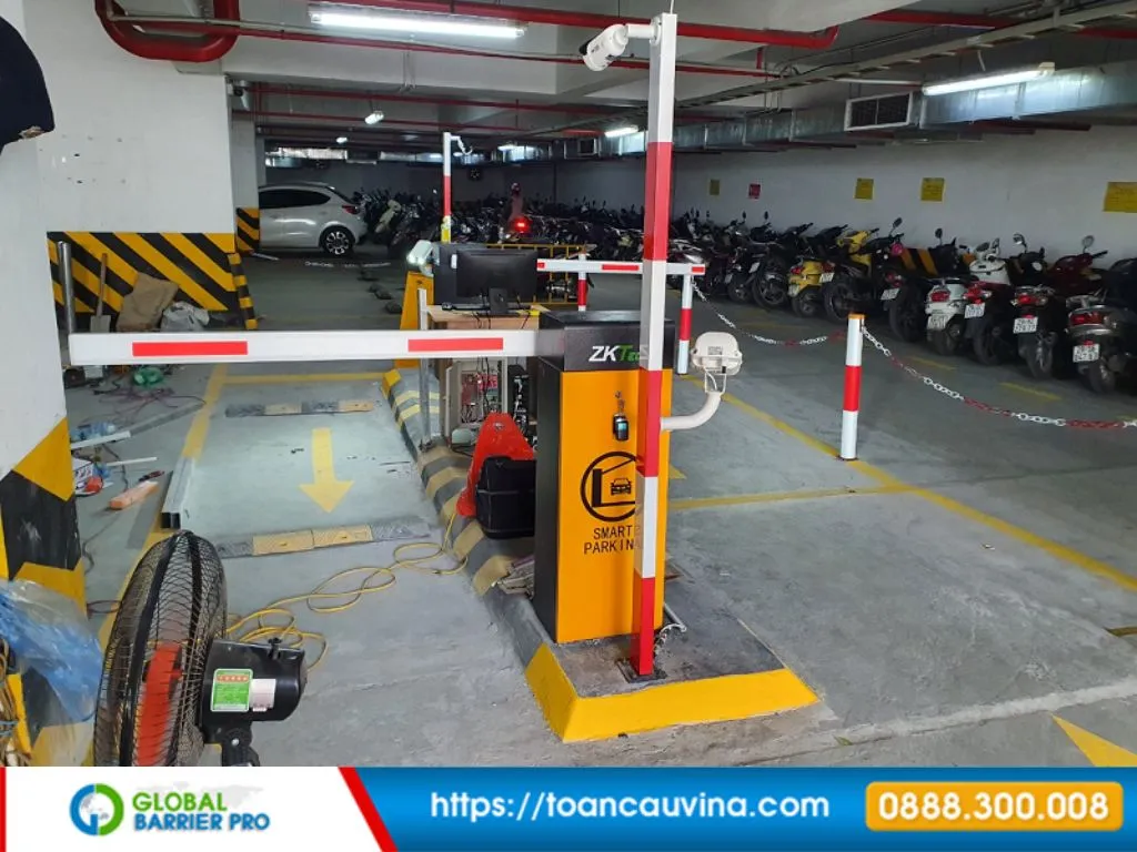 Hình ảnh Barrier ZKTeco BGM900L cho cổng xe ra vào