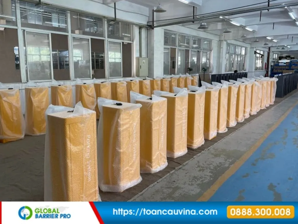 Giá barie giá rẻ dưới 10 triệu có nên mua? 11 Thân barie bọc màng chuẩn bị xuất kho minh họa cho bài viết barie giá rẻ dưới 10 triệu