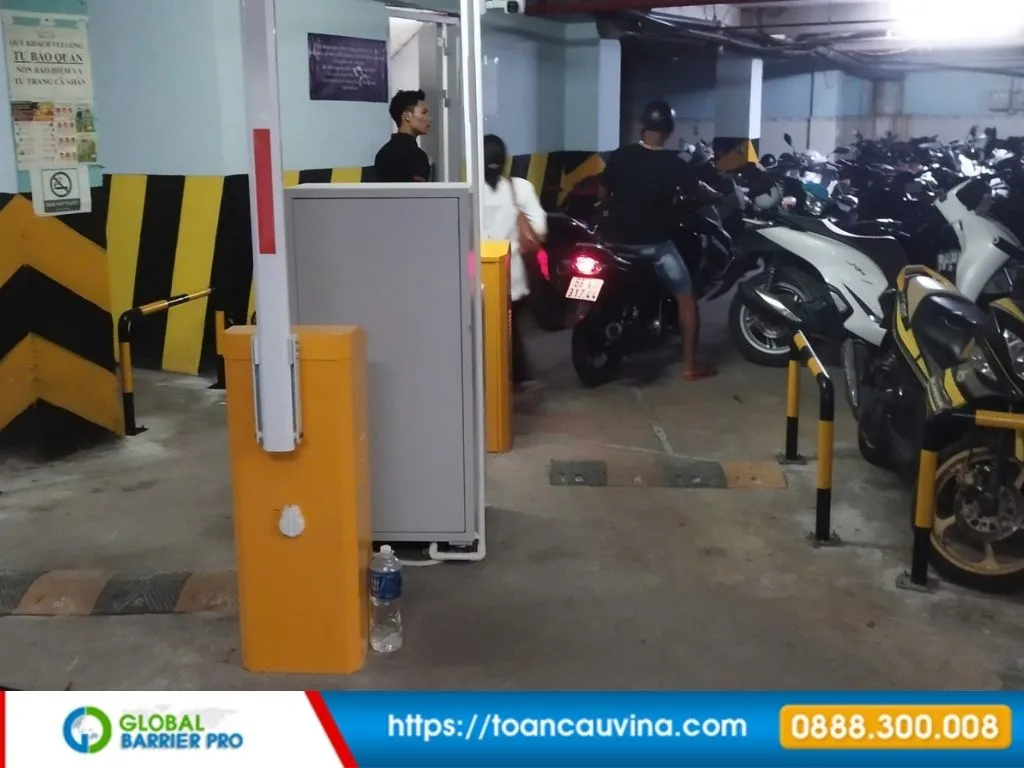 Trọn bộ thiết bị trong giải pháp kiểm soát xe quét thẻ gồm những gì? 9 Trọn bộ thiết bị trong giải pháp kiểm soát xe quét thẻ gồm những gì? - bãi xe tầng hầm vận hành với barrier kiểm soát