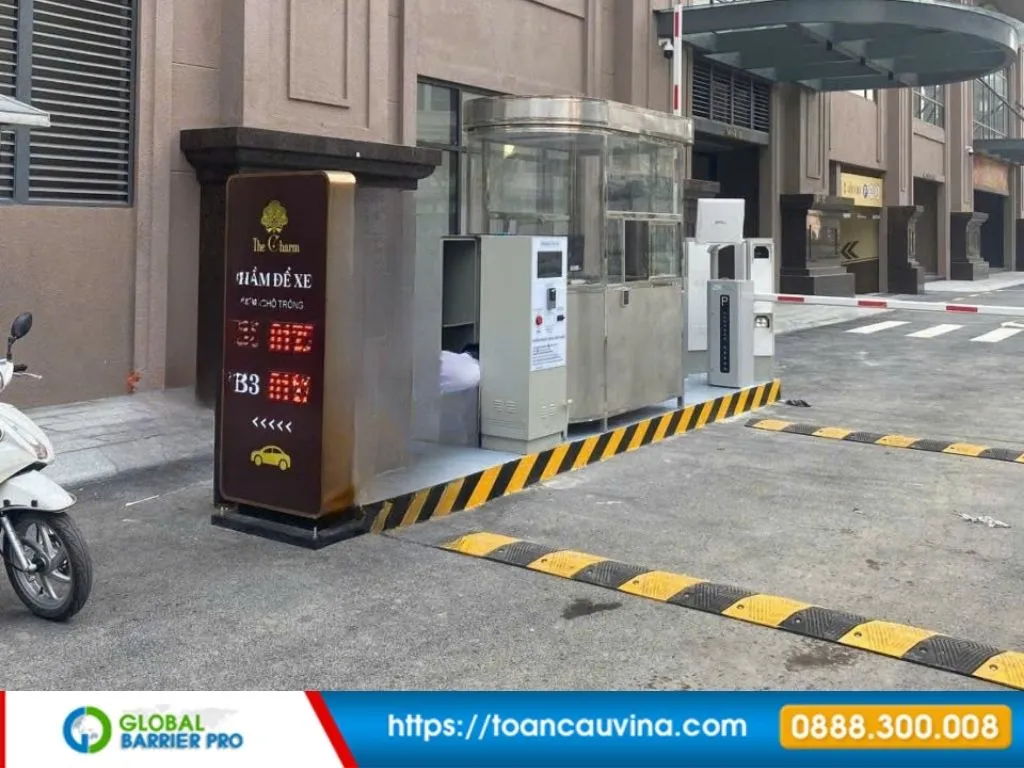 Camera nhận diện biển số 9 Camera nhận diện biển số - hệ thống kiểm soát xe có bảng hiển thị số chỗ trống