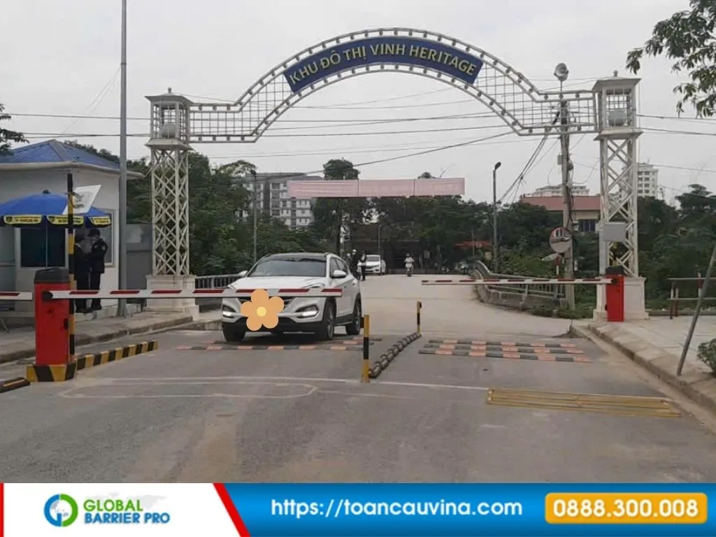 Các giải pháp giữ xe thông minh 7 Các giải pháp giữ xe thông minh - cổng khu đô thị dùng barrier kiểm soát xe ra vào