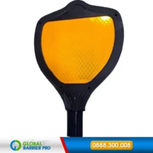 Tấm phản quang giao thông gắn trên dải phân cách dùng cho đầu dải phân cách và hộ lan