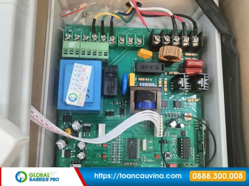 Thanh chắn barie tự động: chiều dài, chất liệu và cách chọn đúng 19 Hình ảnh minh họa thanh chắn barie tự động và tay cần barrier