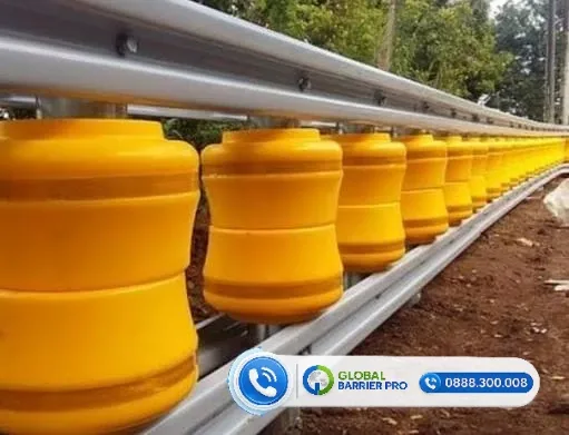 So Sánh Hộ Lan Xoay Và Hộ Lan Tôn Sóng: Đâu Là Lựa Chọn Tối Ưu? 18 Hình ảnh thực tế hộ lan xoay được lắp đặt đồng bộ trên đường cao tốc hiện đại