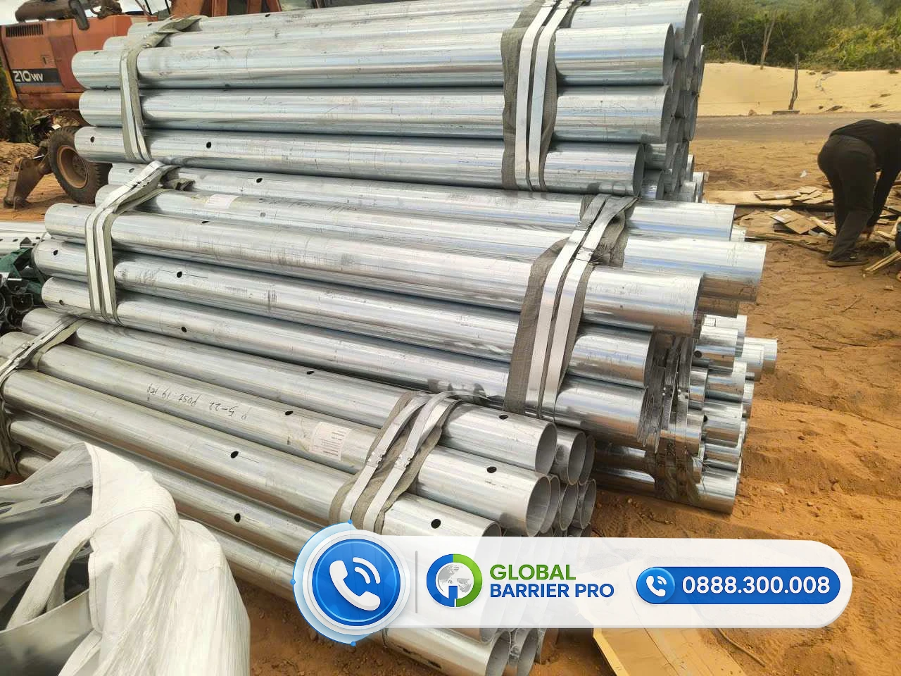Cung cấp, lắp đặt Hộ lan bánh xoay chống lật xe - hình thực tế 10 Cung cấp, lắp đặt Hộ lan bánh xoay chống lật xe - ống thép mạ kẽm tại công trình